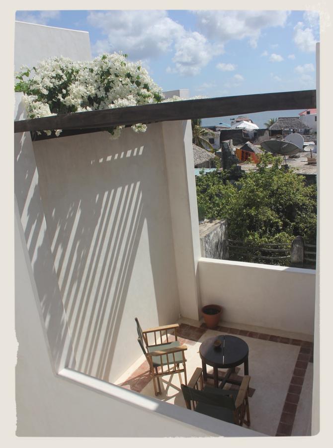לינה וארוחת בוקר לאמו Andavelo House מראה חיצוני תמונה