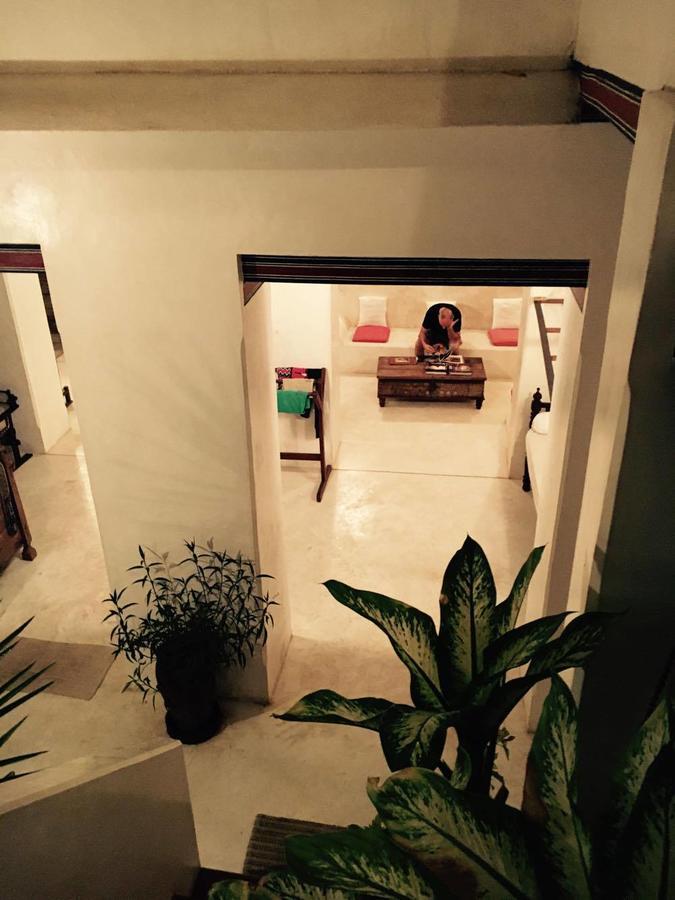 לינה וארוחת בוקר לאמו Andavelo House מראה חיצוני תמונה
