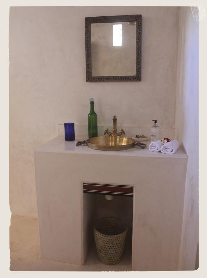 לינה וארוחת בוקר לאמו Andavelo House מראה חיצוני תמונה